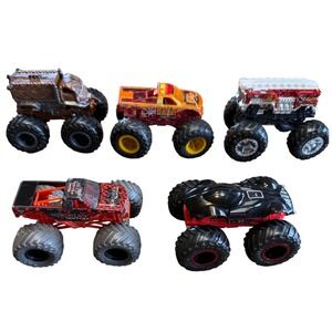 Hot Wheels Monster Jam Trucks Lot of 5 Darth Vader Northern Nightmare 1:64 Scale